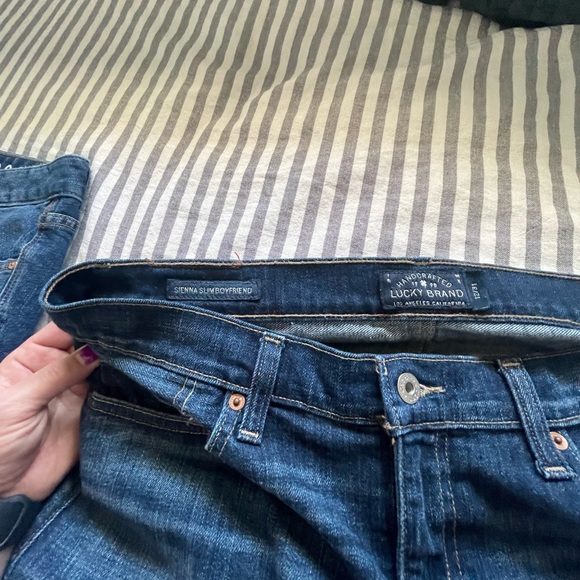 Lucky Brand, Gap, J Crew - Lot of three pairs of women’s jeans, Size 32. - Picture 3 of 8